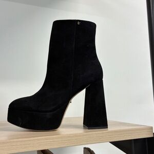 Larroude Dolly Ankle Boots Platform Block Leather Black Size 9.5